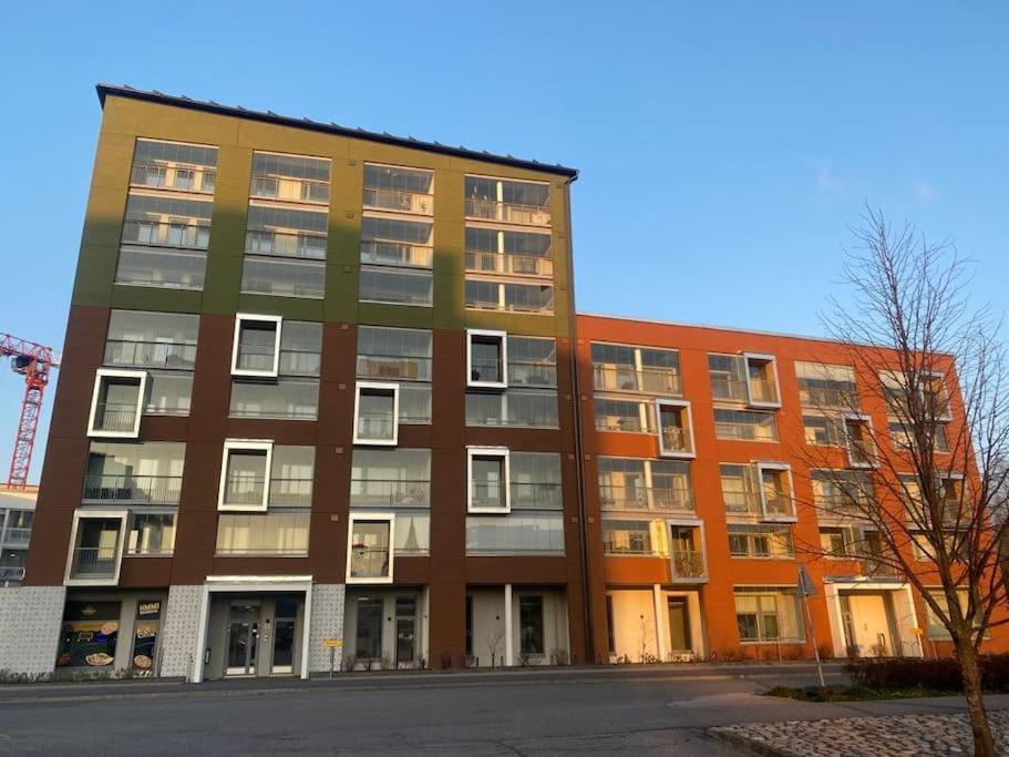 Modern Two Bedroom Apartment Near Helsinki Airport Vanda Eksteriør bilde