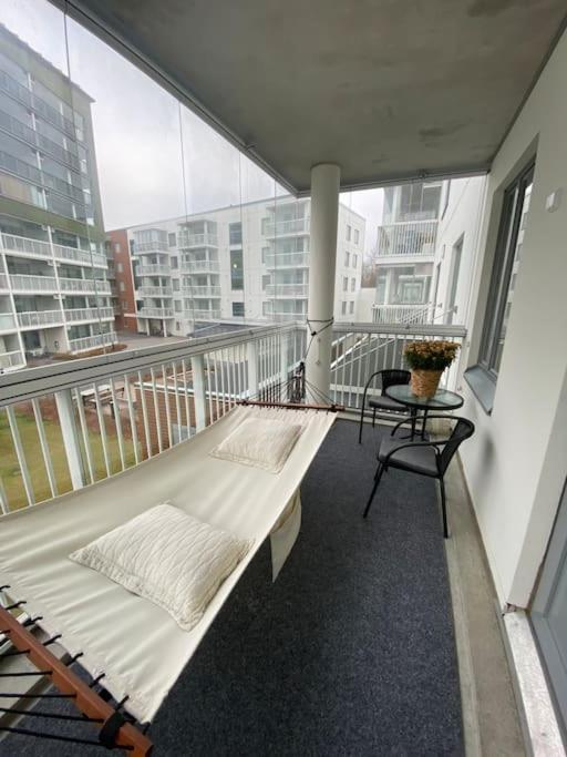 Modern Two Bedroom Apartment Near Helsinki Airport Vanda Eksteriør bilde
